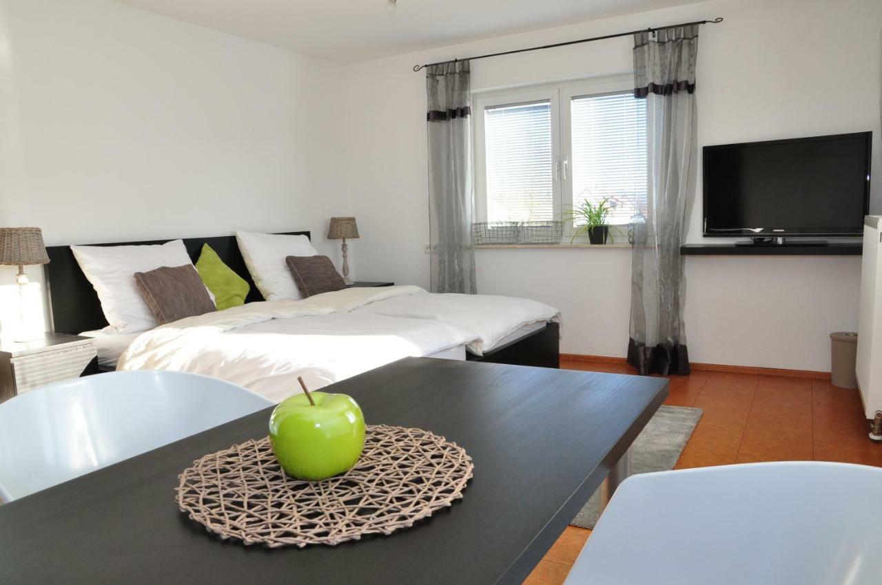 N37 -Modern Eingerichtete Zimmer In Ruhiger Lage Aldingen  Екстер'єр фото