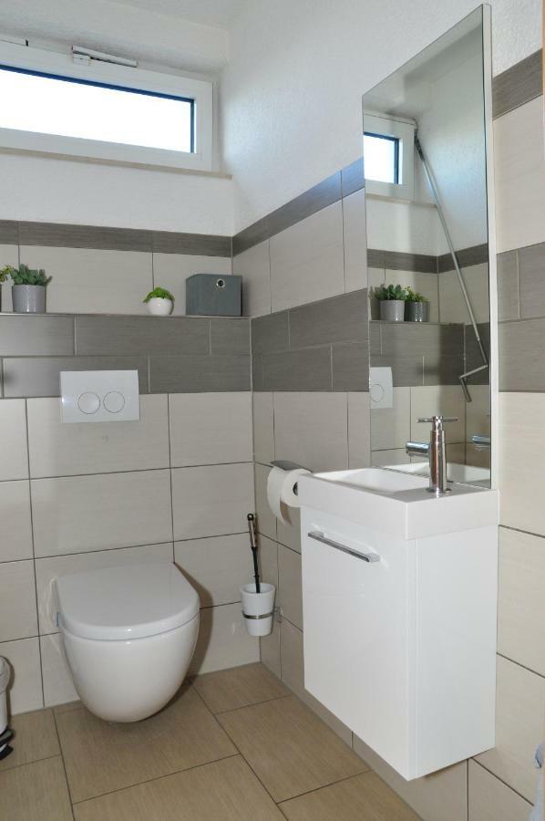 N37 -Modern Eingerichtete Zimmer In Ruhiger Lage Aldingen  Екстер'єр фото